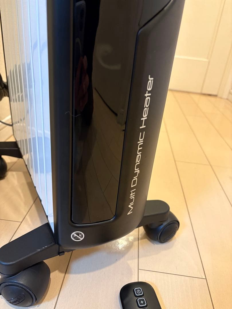 デロンギ マルチダイナミックヒーター MDHU12-BK 美品　オイルヒーター