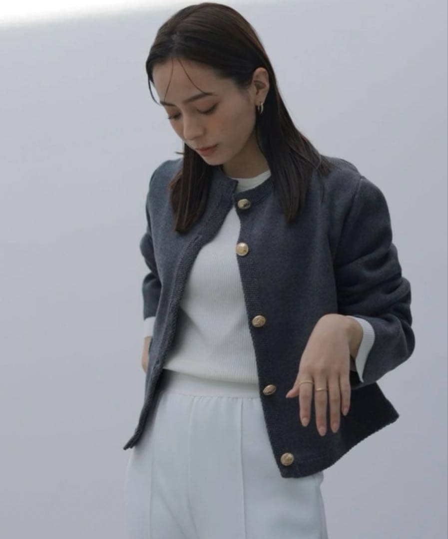 【試着のみ】anuans オリジナルボタンノーカラーニットジャケット