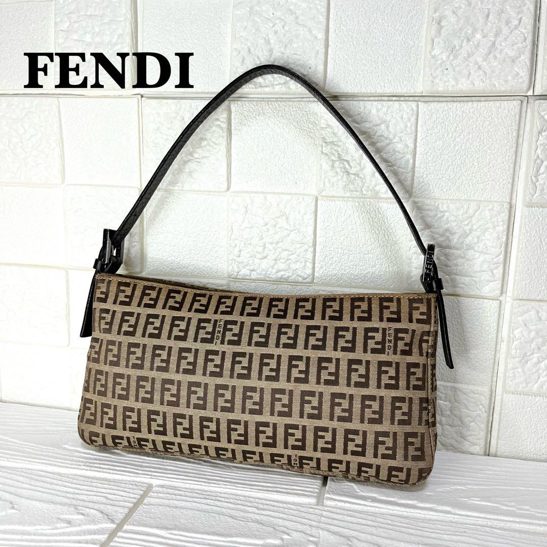 ✨上美品✨☘️FENDI☘️✨アクセサリーポーチ✨ズッキーノ✨キャンバスレザー✨
