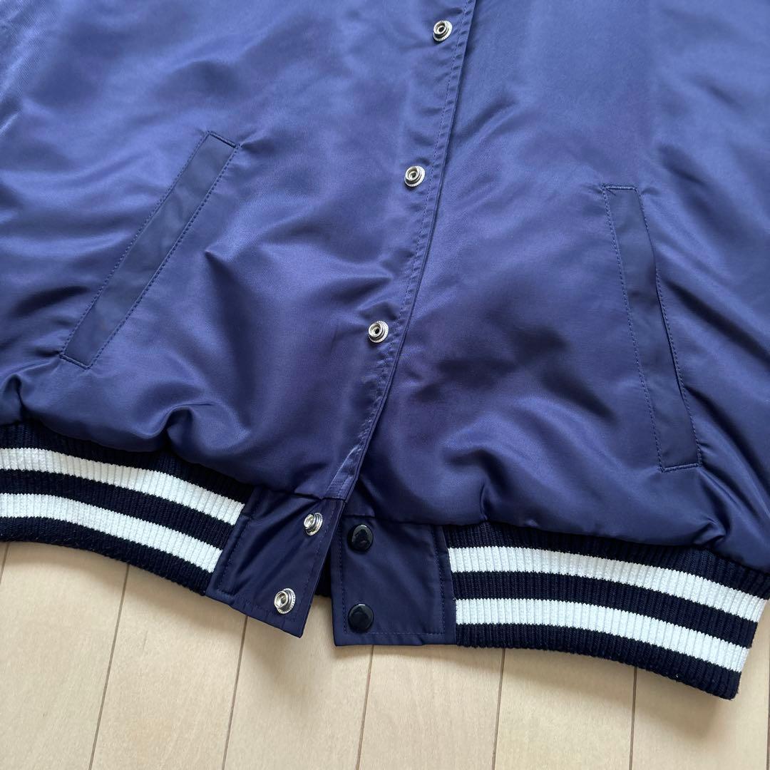 ＵＣＬＡ　男女兼用ジャンパー