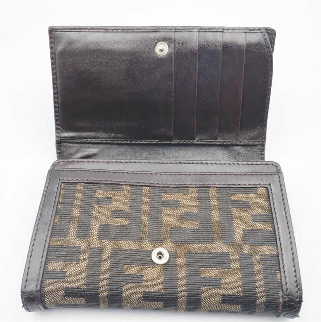 【FENDI（フェンディ）】極美品 ズッカ柄 ミドル財布 キャンバス
