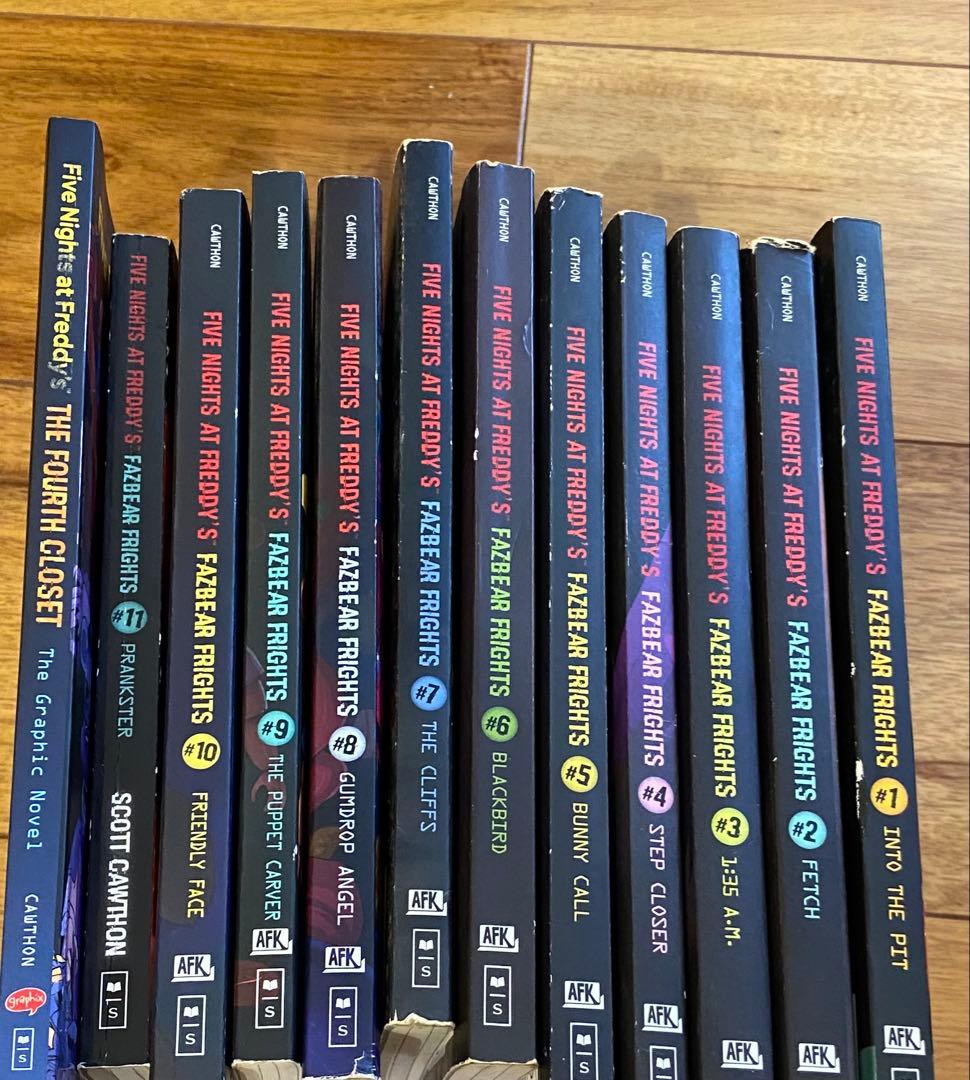 Five Nights at Freddy's: 12冊セット
