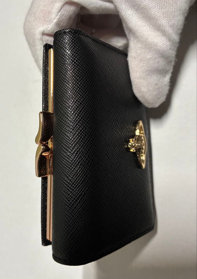 【新品】Vivienne Westwood 折財布 黒 シンプル がま口 定番