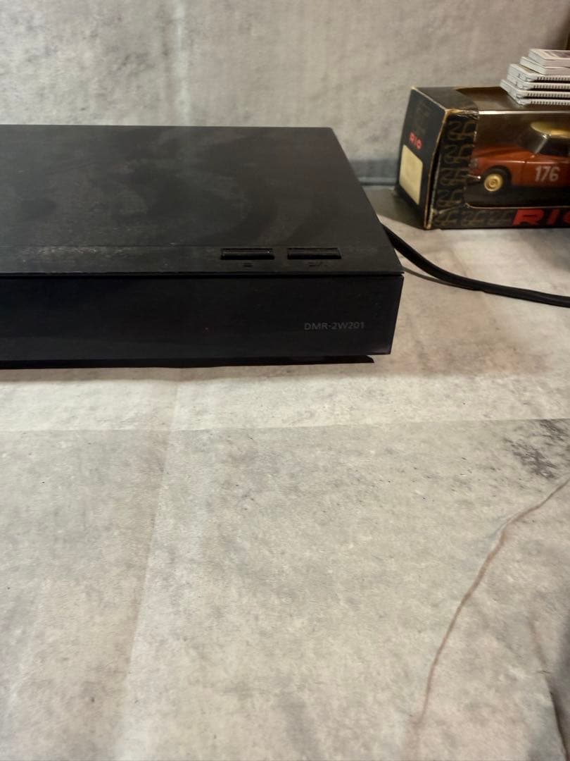 Panasonic DIGA DMR-2W201 本体のみ リモコンなし