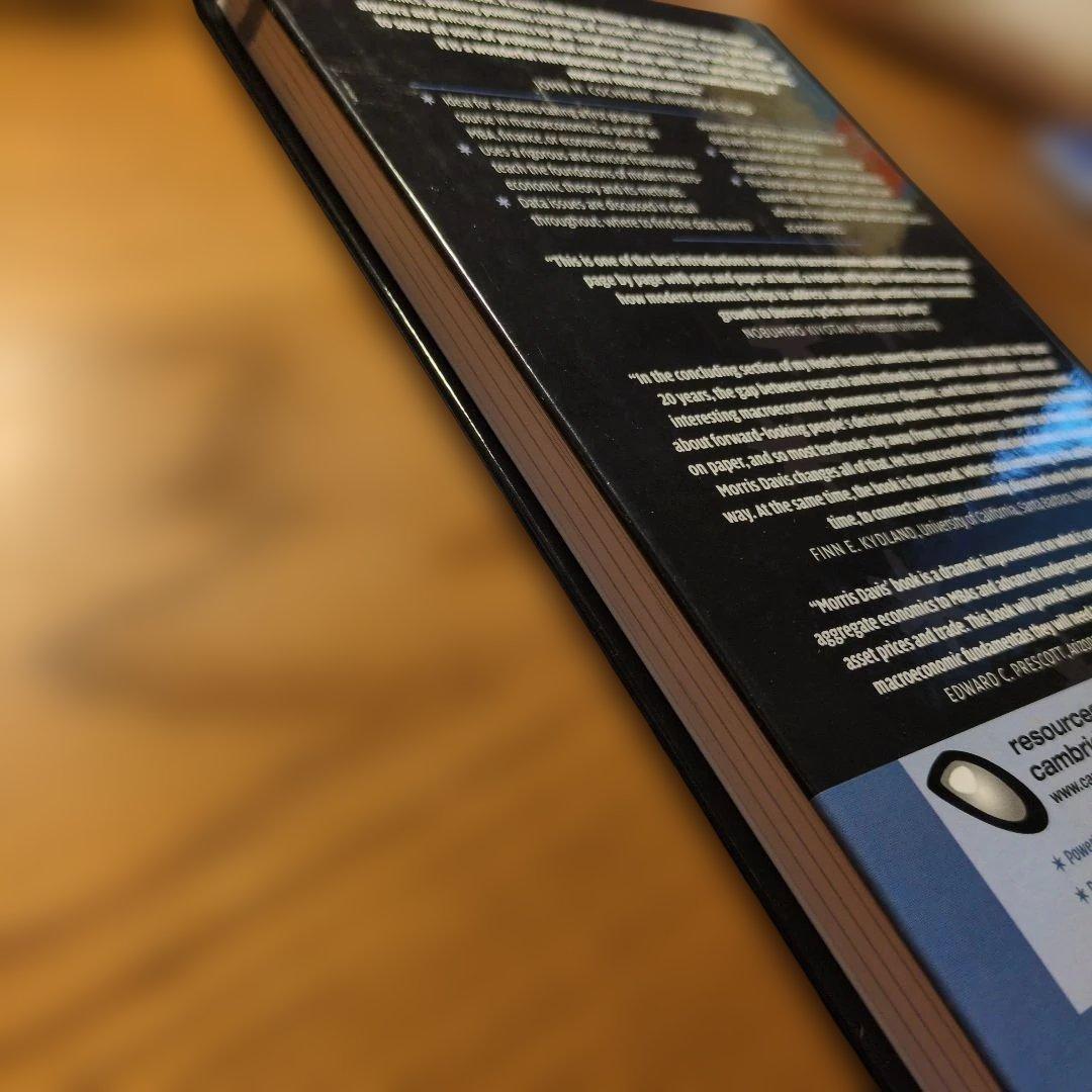 Macroeconomics Morris A.Davis 新品未読