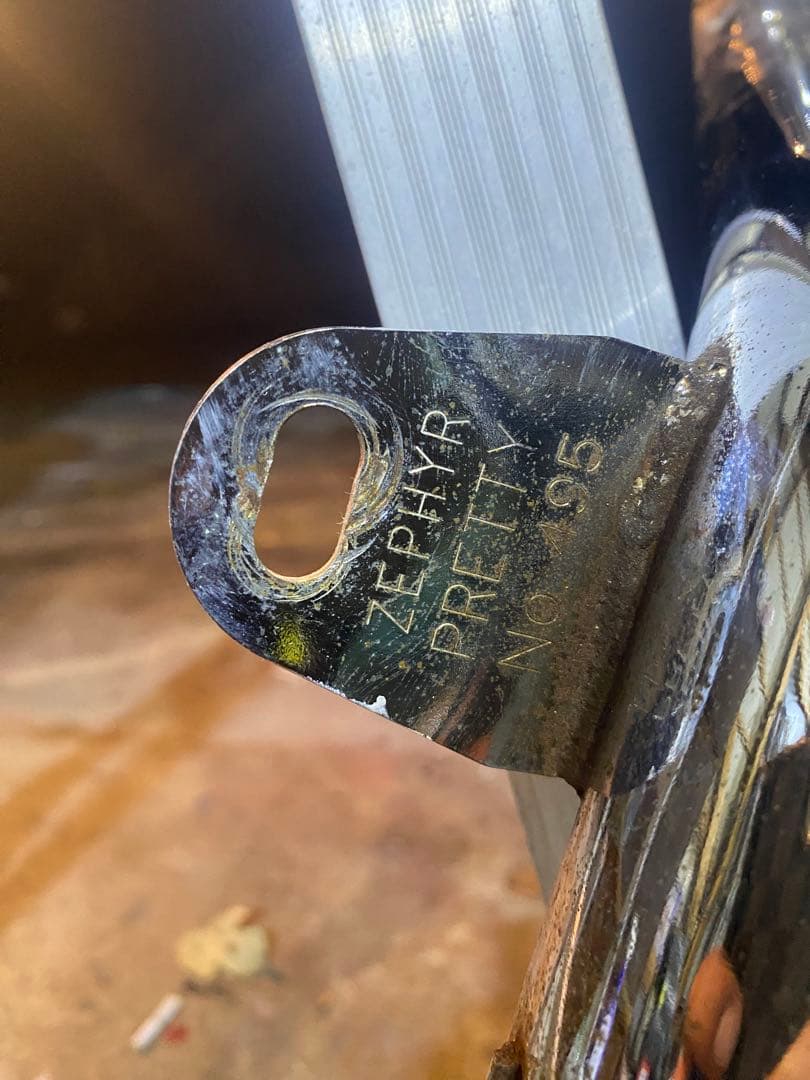 ゼファー400 マフラー　ガニマタブレッド