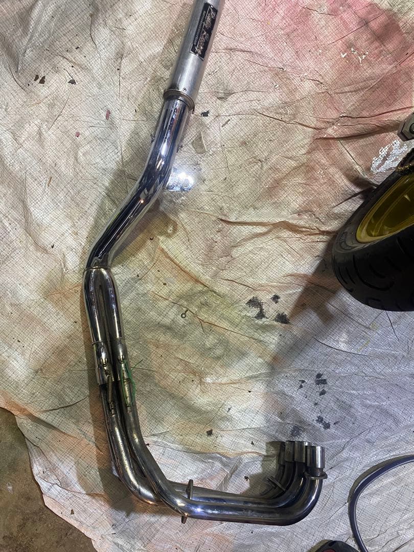 ゼファー400 マフラー　ガニマタブレッド