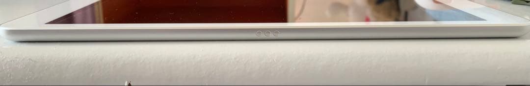 Apple iPad (第7世代) ホワイト