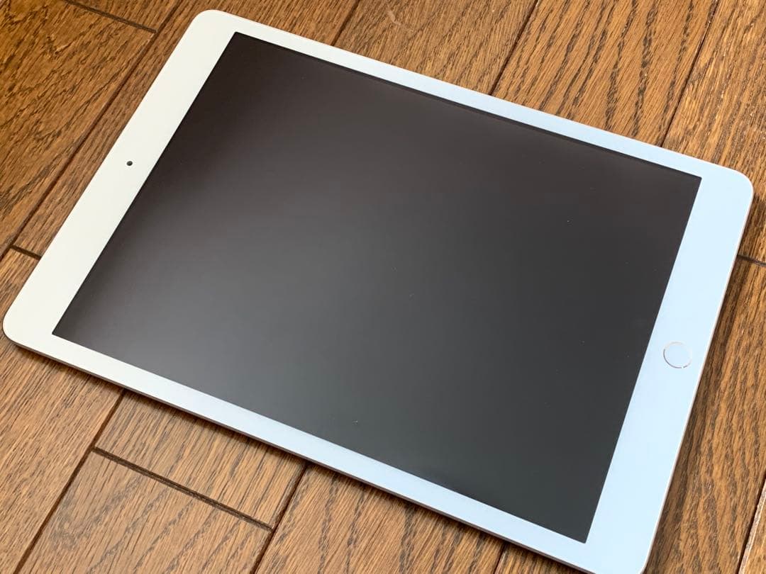 Apple iPad (第7世代) ホワイト