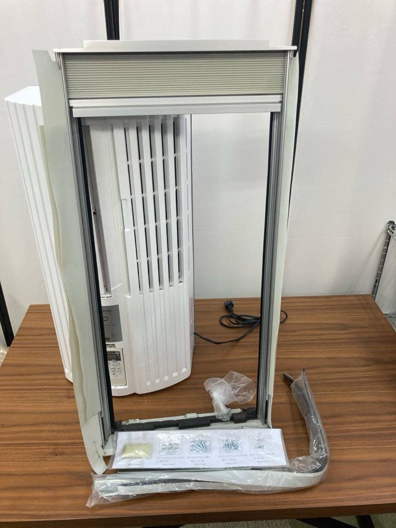 【2018年製】トヨトミ／窓用ルームエアコン冷房専用