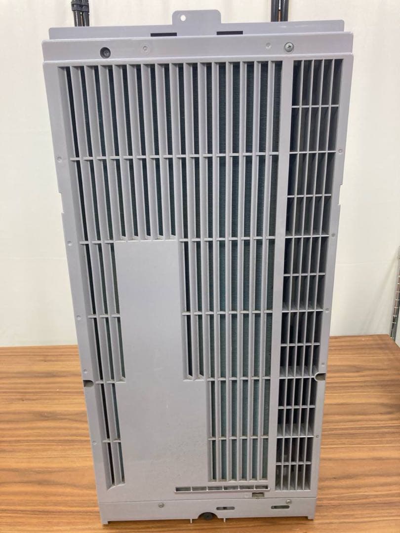 【2018年製】トヨトミ／窓用ルームエアコン冷房専用