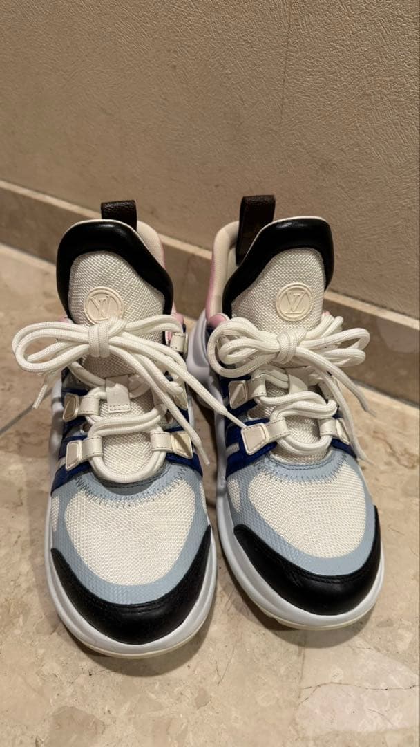 ¥36000→33000 Louis Vuitton スニーカー