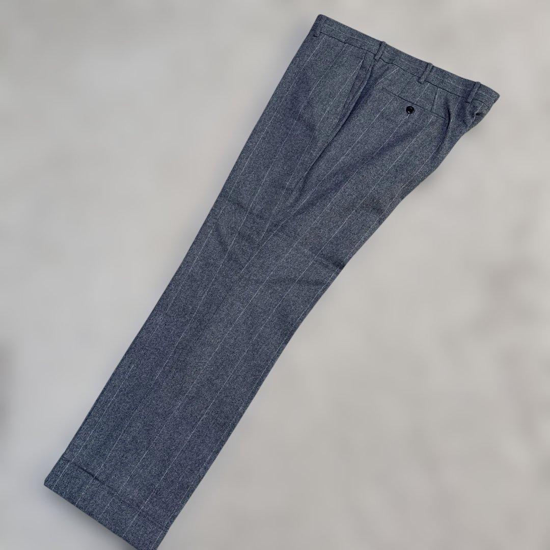 美品　brilla per il gustグレー ストライプ ビジネススーツ