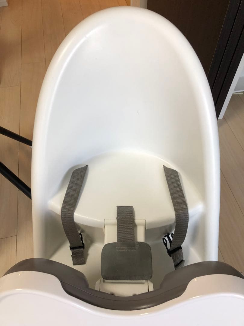 ベビービョルン　ホワイトハイチェア 2台セット