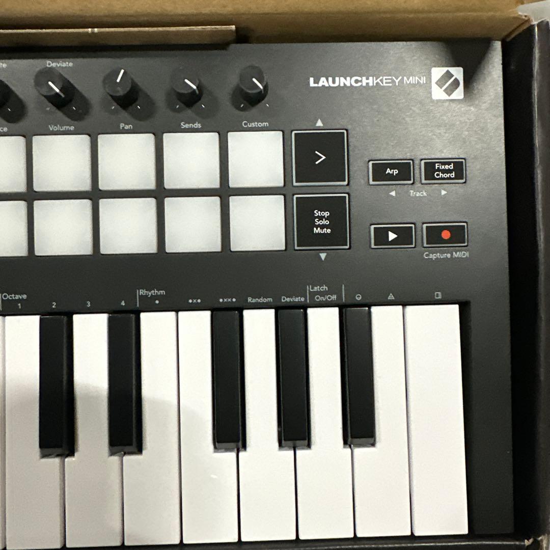 novation LAUNCHKEY MINI MK3 MIDIキーボード
