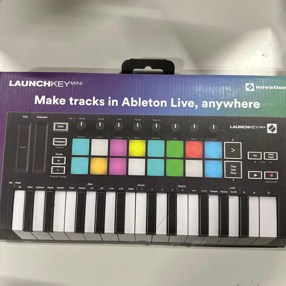 novation LAUNCHKEY MINI MK3 MIDIキーボード