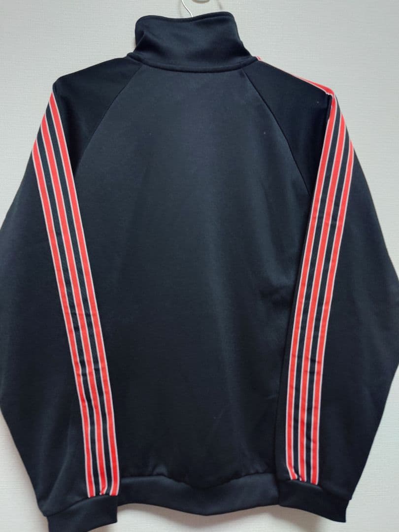 新品　adidas　マンチェスターユナイテッド　復刻　トラックジャケット