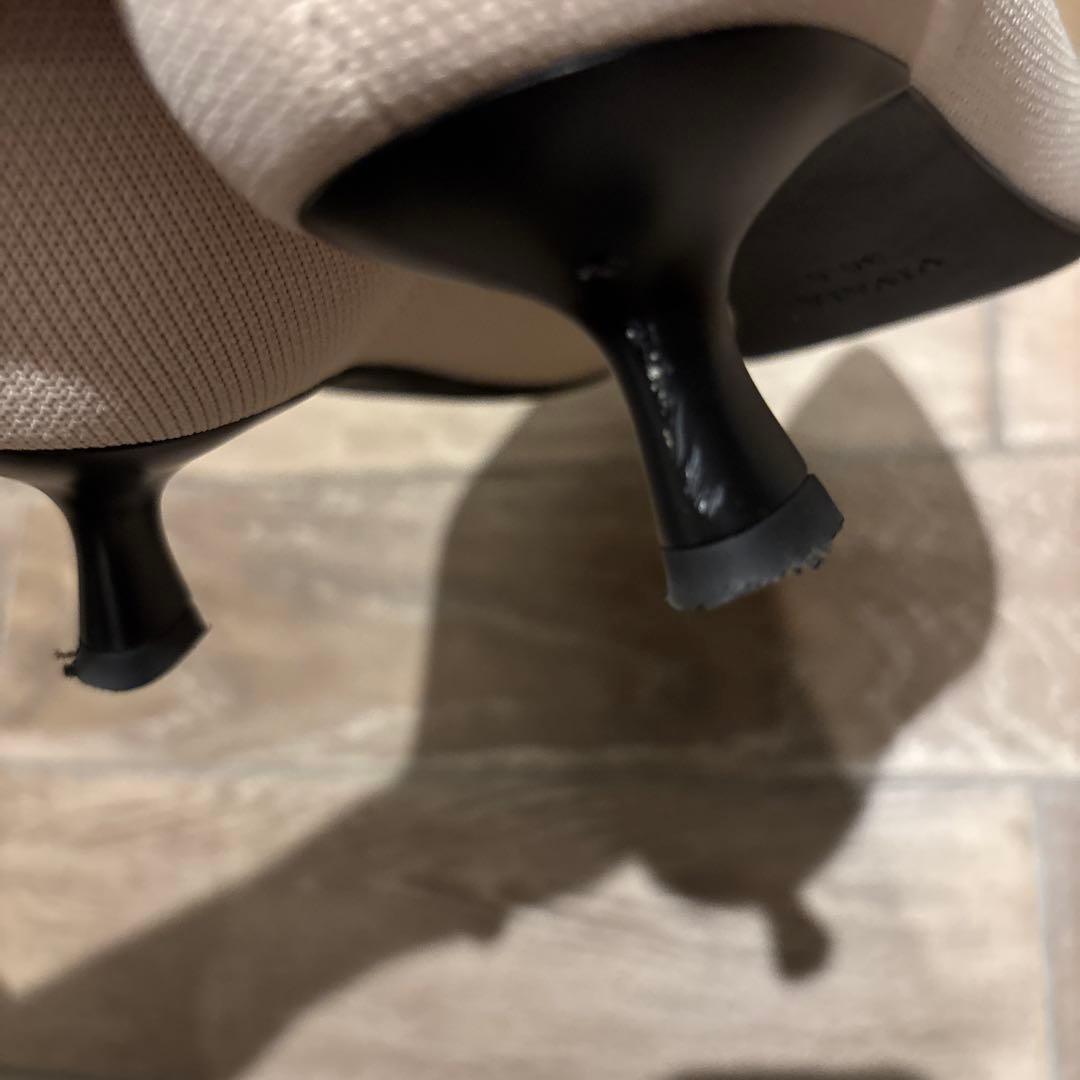 VIVAIAベージュ/ブラック　パンプス