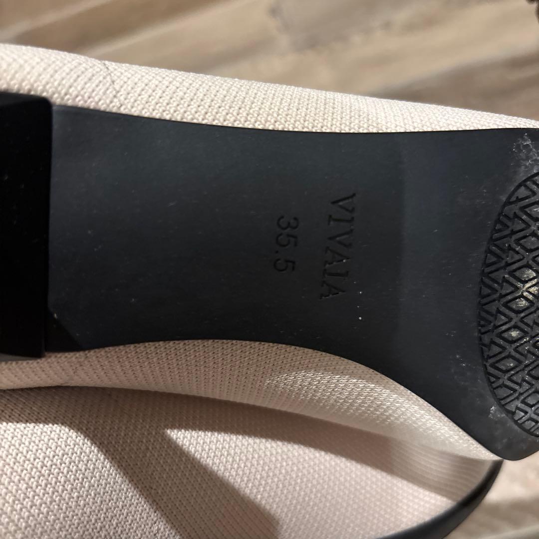 VIVAIAベージュ/ブラック　パンプス