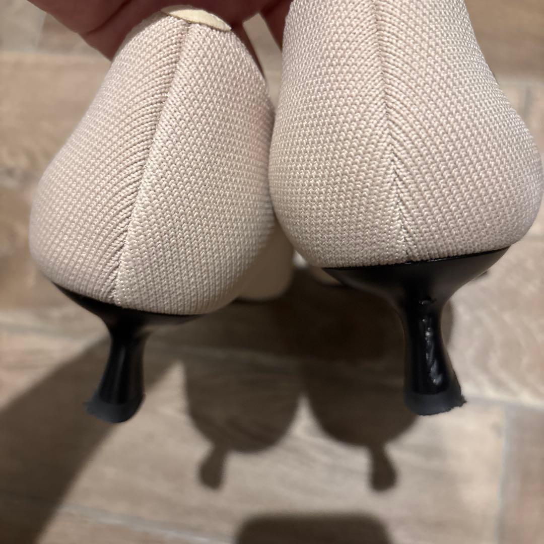 VIVAIAベージュ/ブラック　パンプス