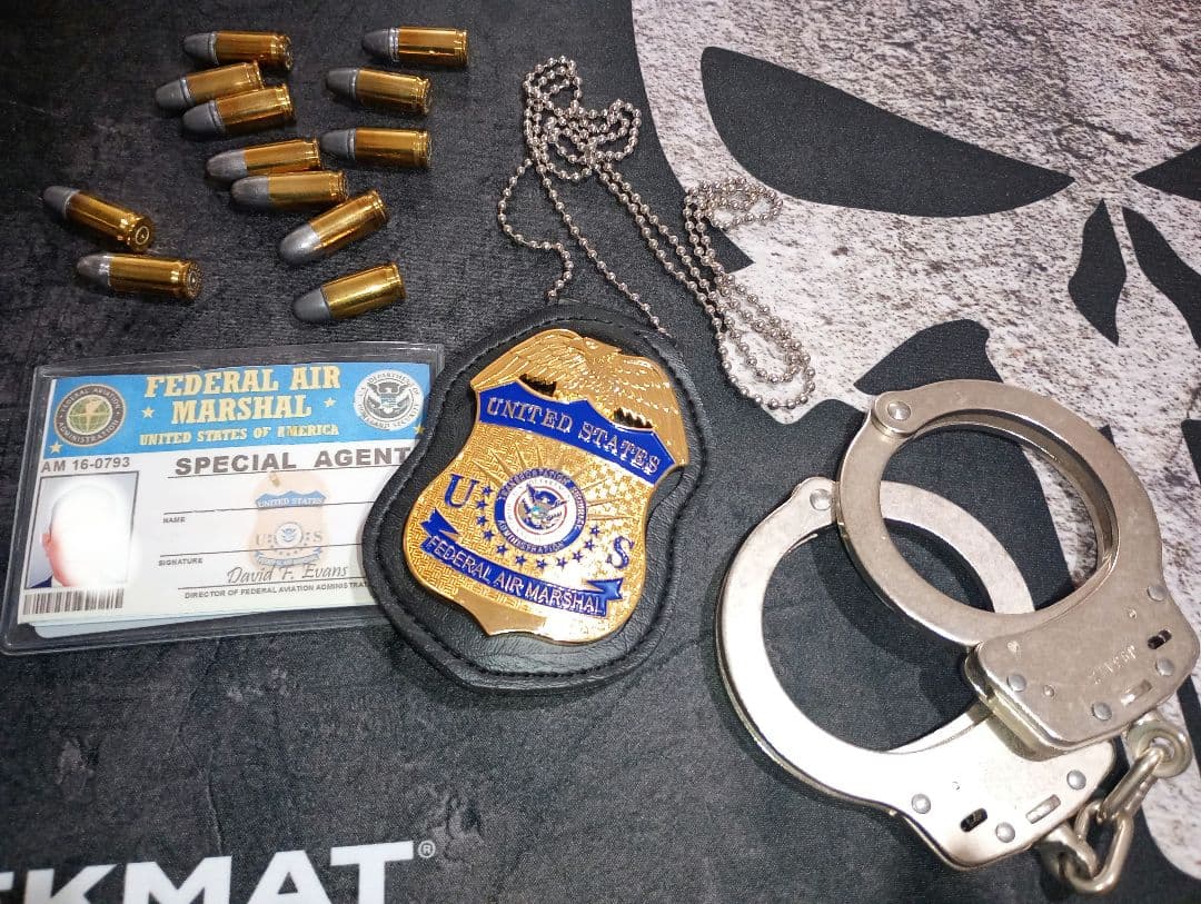 連邦航空保安官バッジ. バッチホルダー付き