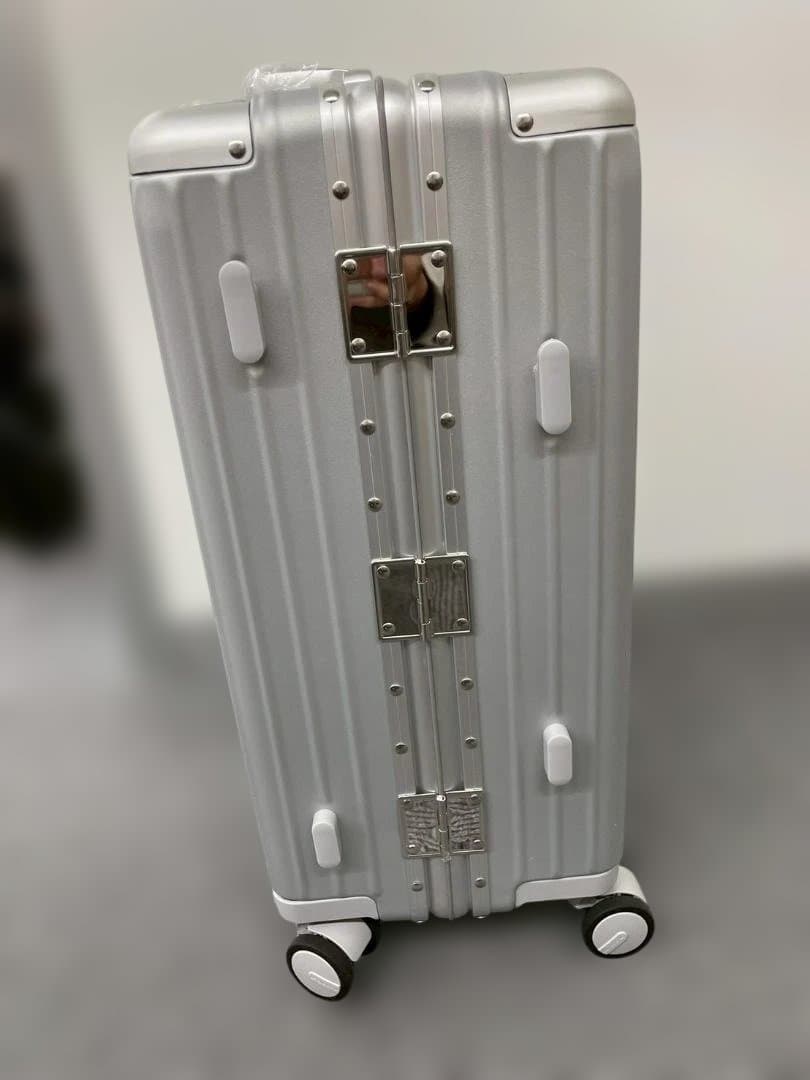 リベティ多機能キャリーケース【マットシルバーSサイズ】A31