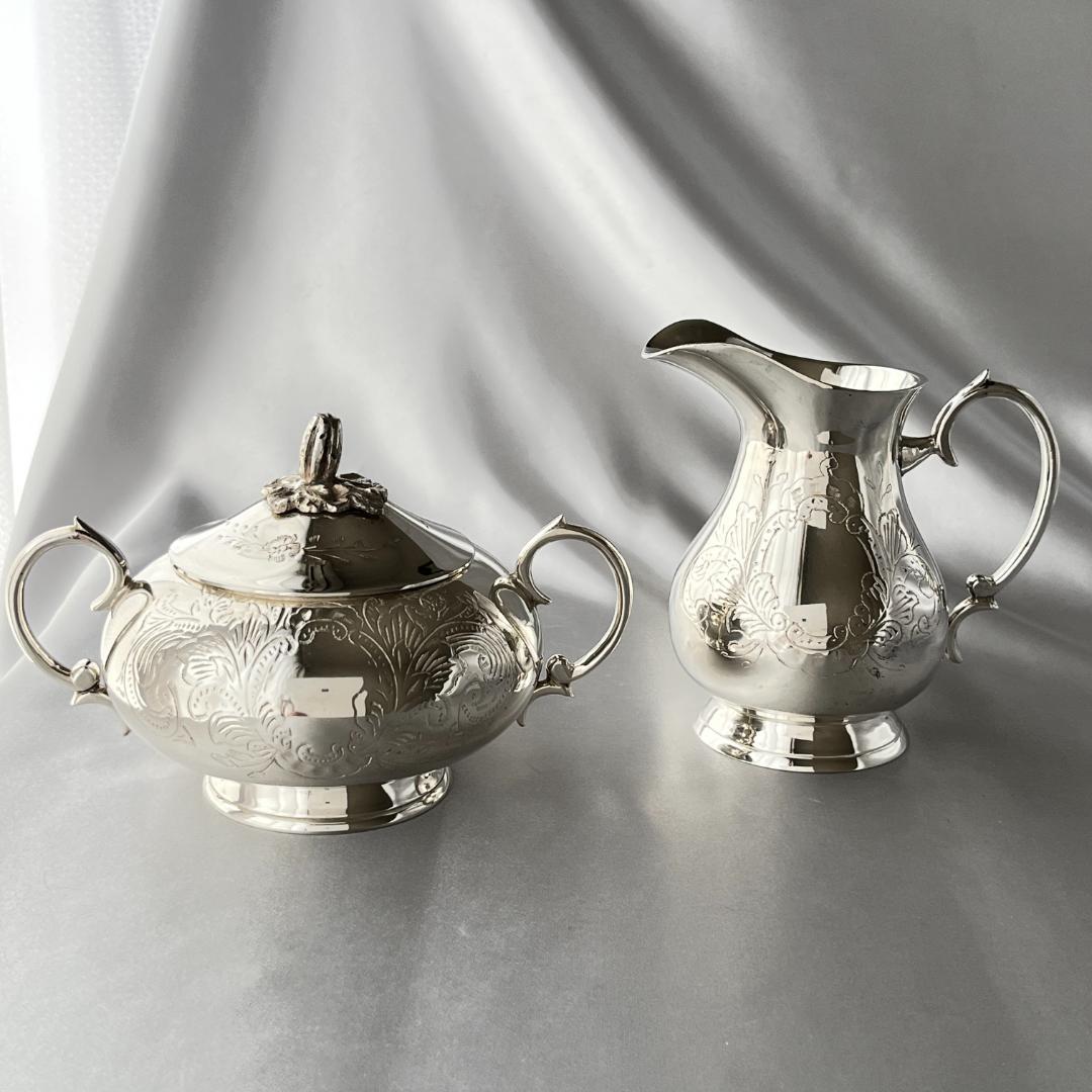 【英国】 ビクトリアンのティーセット 3点【シルバープレート】ティーポット