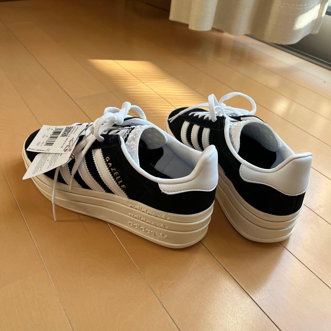 まっぴさん専用　（新品）adidas gazelle bold