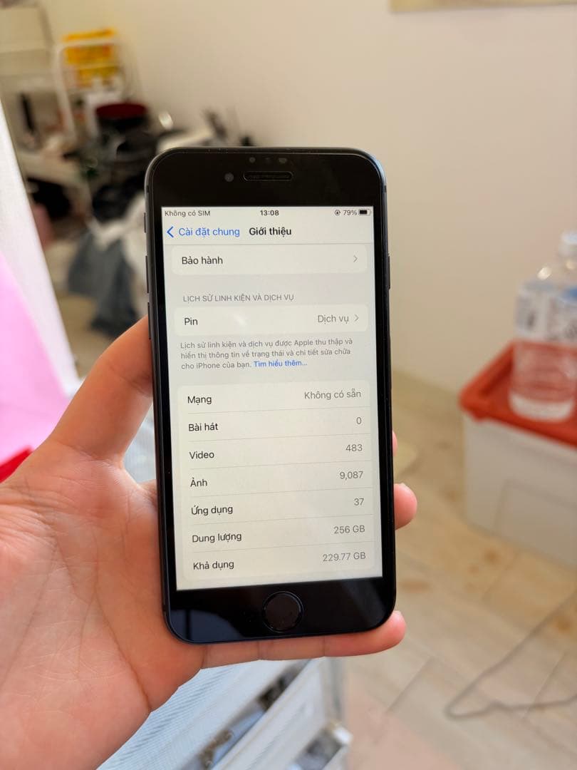 Apple iPhone 8 256GB ブラック バッテリー 77%