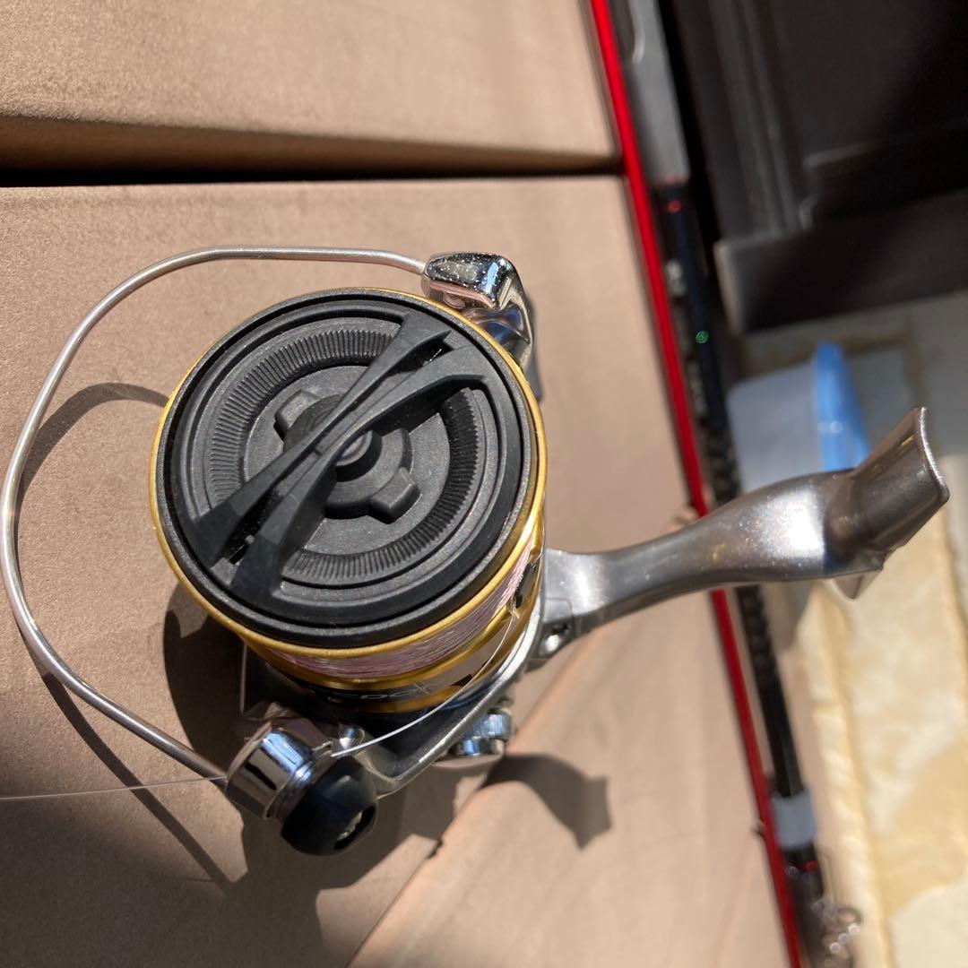 SHIMANO SEDONA 2500H リール