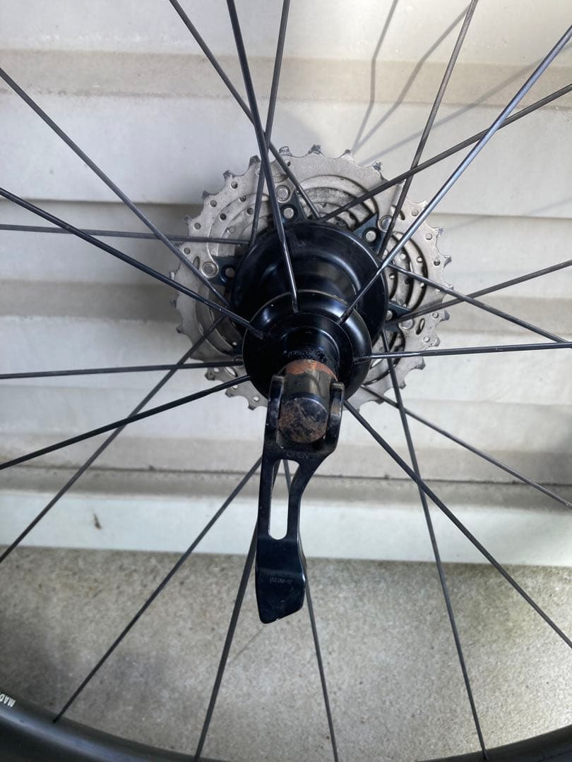 SLR1 カーボンホイール チューブレスタイヤ対応