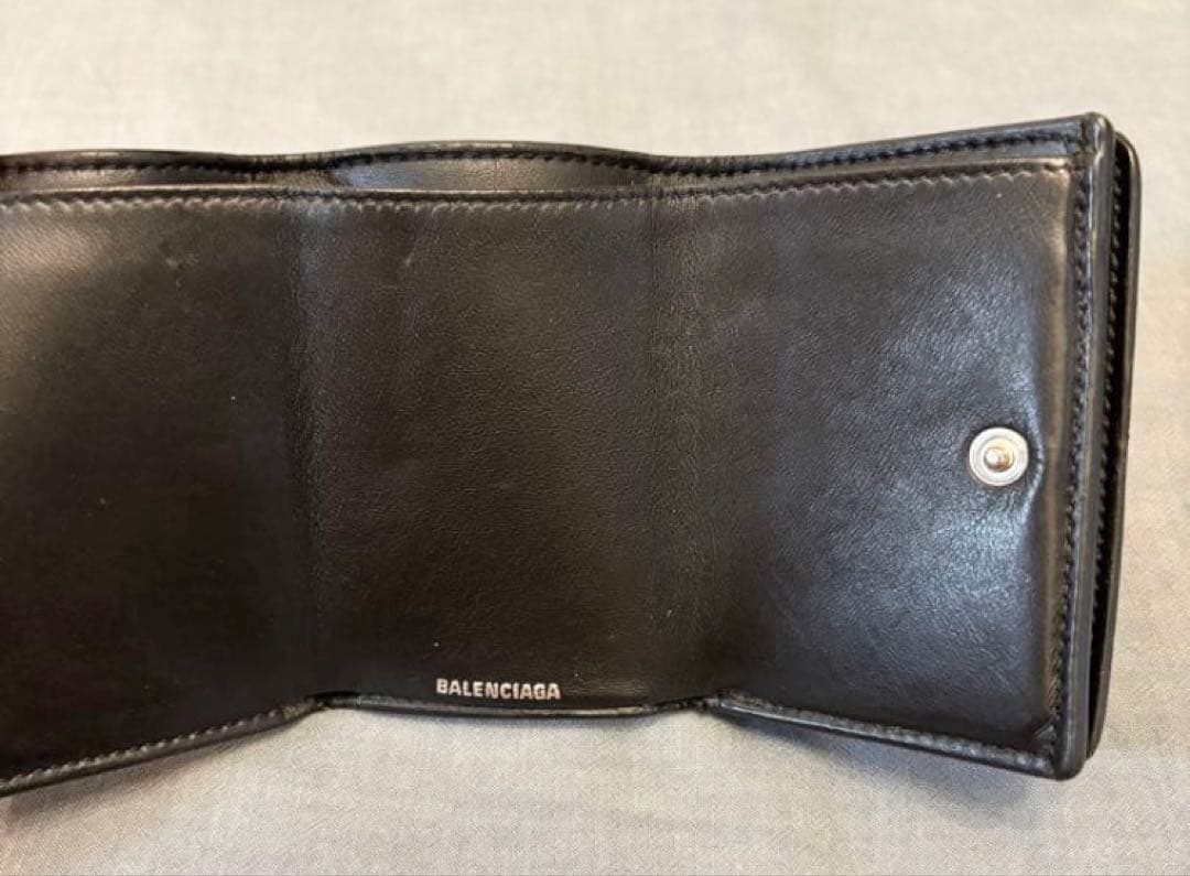 【BALENCIAGA】三つ折り財布 “エブリデイミニウォレット” ブラック