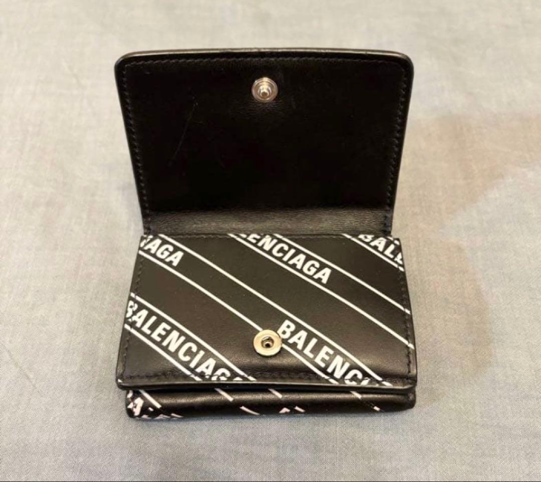【BALENCIAGA】三つ折り財布 “エブリデイミニウォレット” ブラック