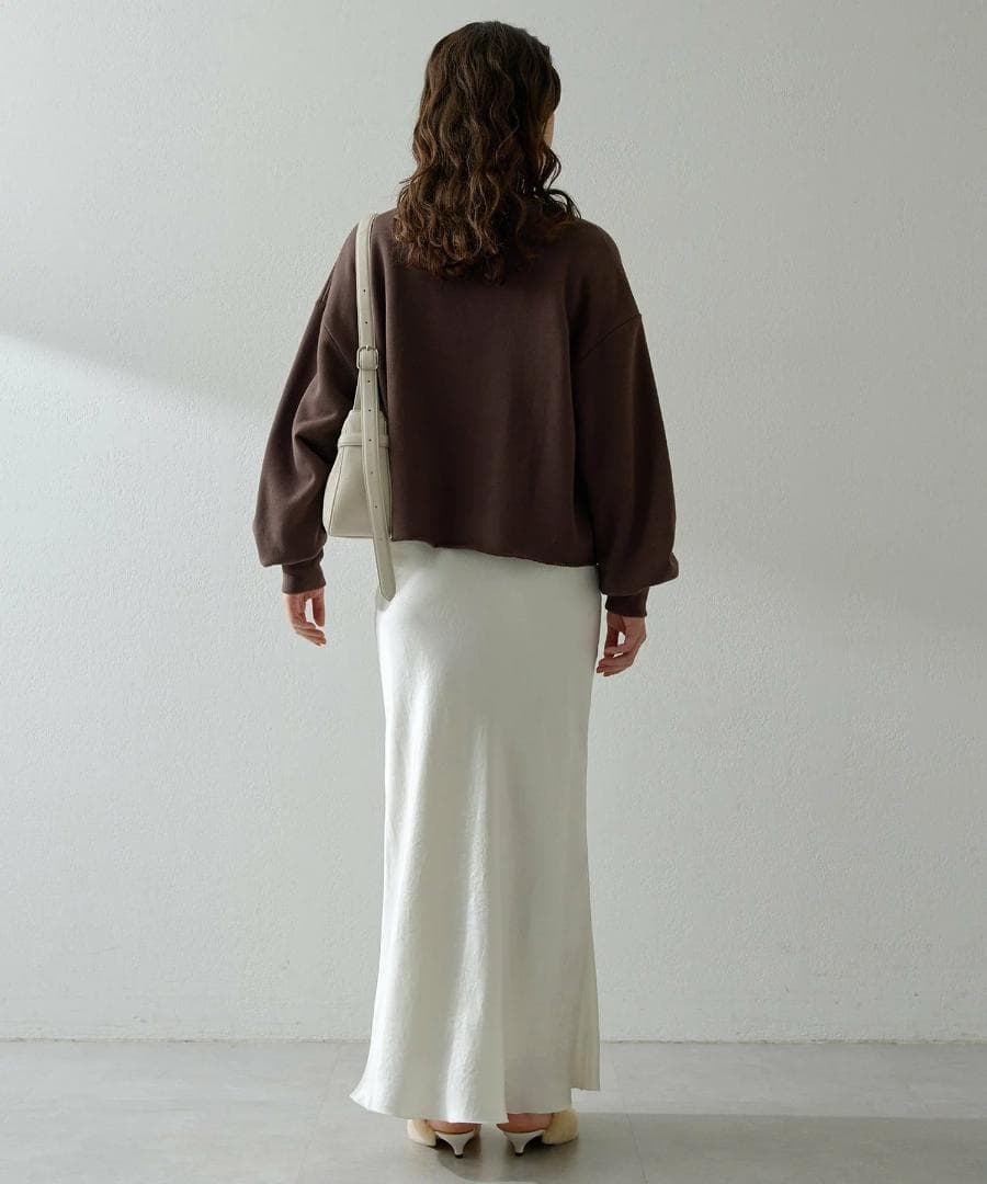 ウィムガゼット　スウェットVネックプルオーバー　ブラウン　新品未使用　今季