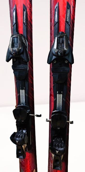 3点スキーセット Atomic Nomadスキー板 +ブーツ+ストック