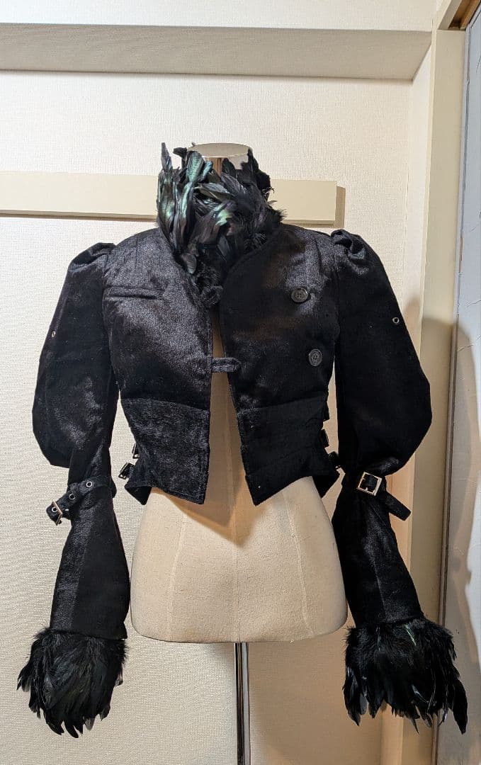 ★alice auaa アリスアウアア★鴉羽根ハラコジャケット★激レア