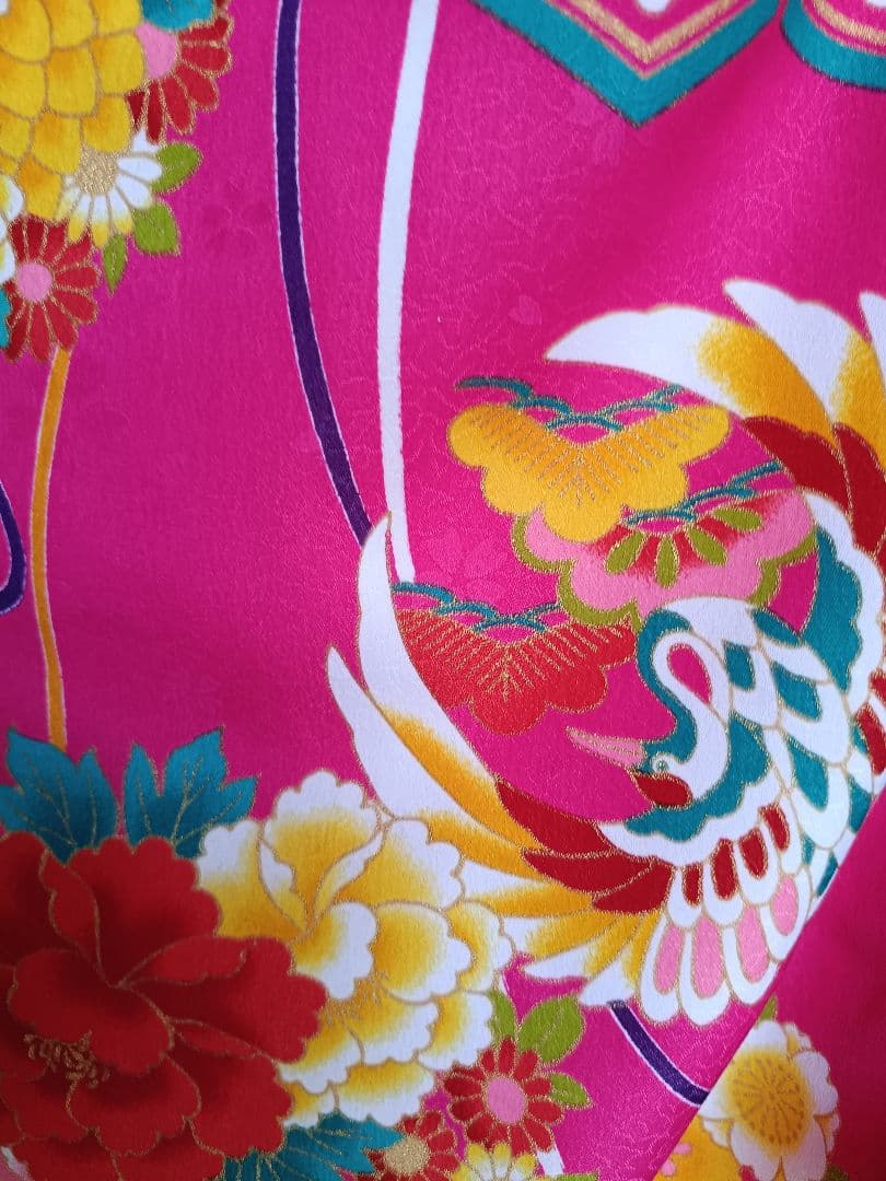 マゼンダピンク、アンティーク風の着物にミニだらり帯