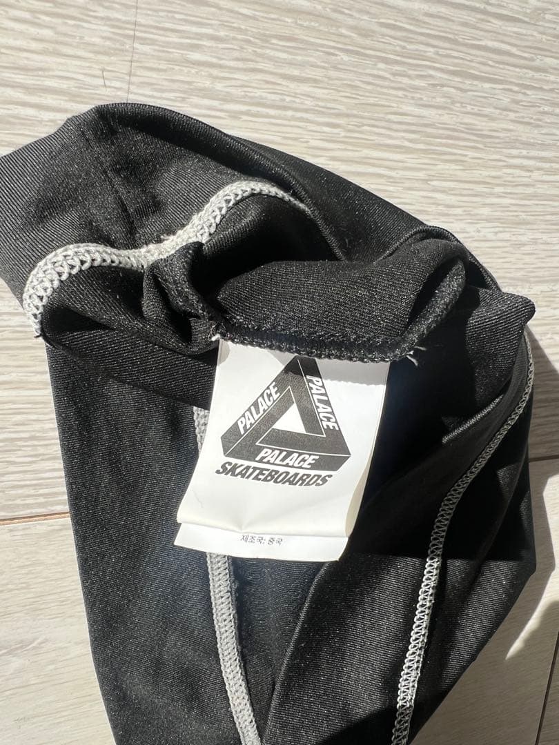 PALACE SKATEBOARDS ブラックニット帽