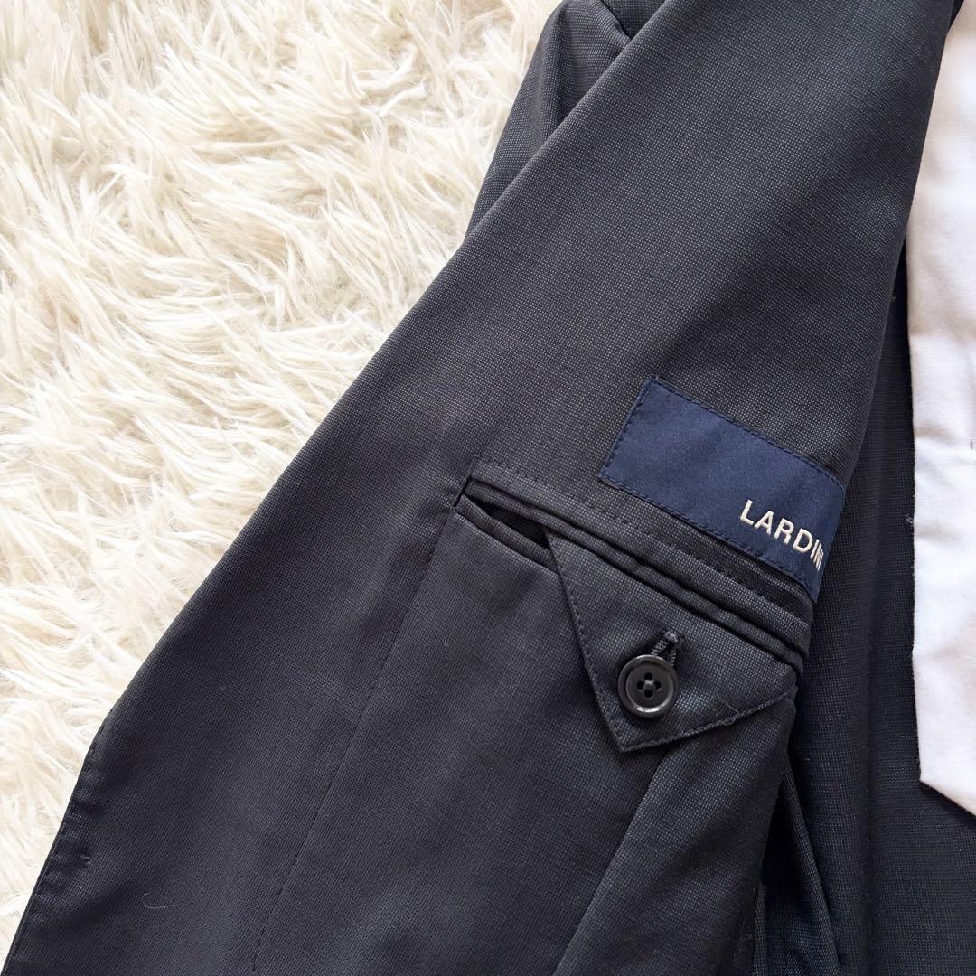 <極美品>LARDINI 新ロゴ ブラック ウール スーツ ブートニエール 46