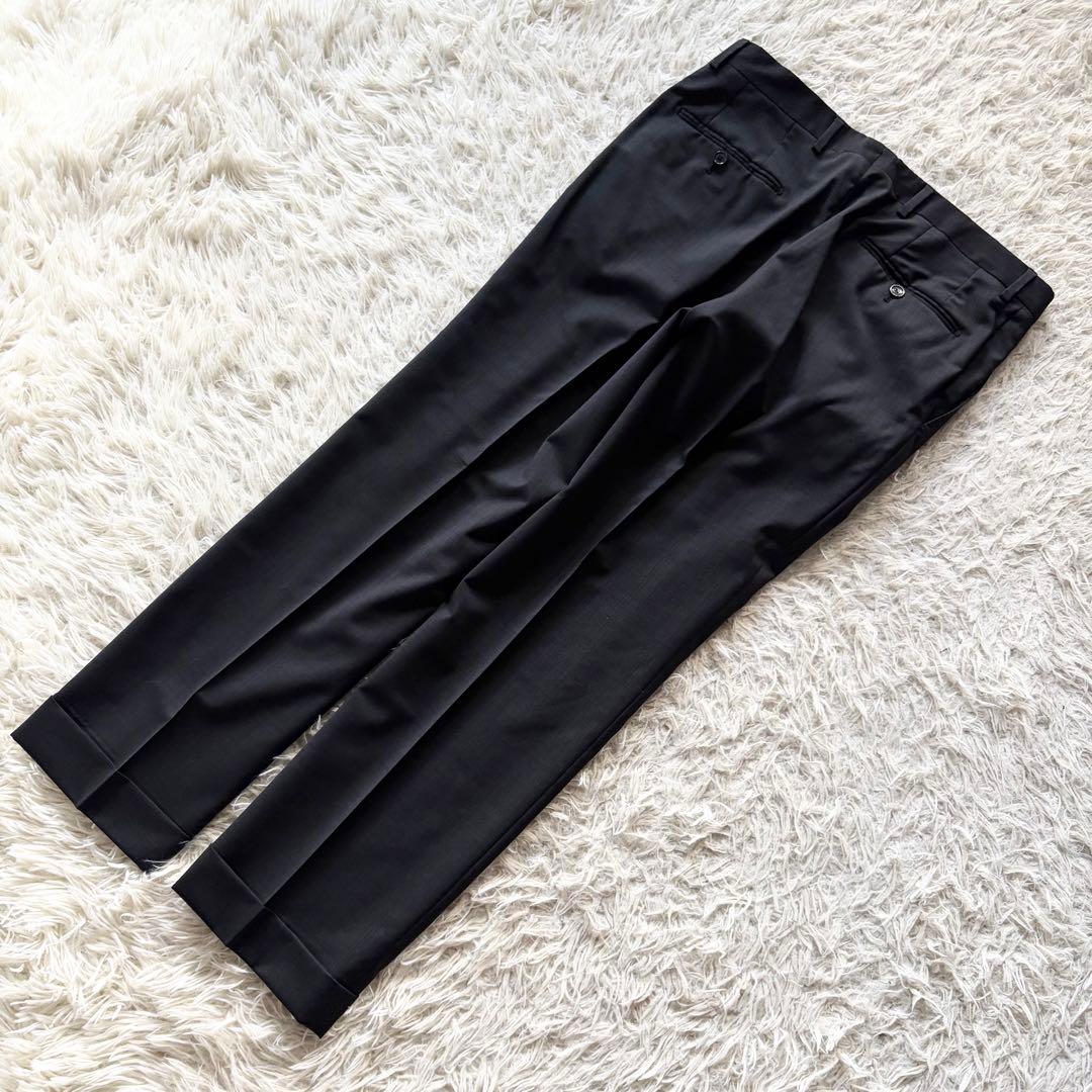 <極美品>LARDINI 新ロゴ ブラック ウール スーツ ブートニエール 46