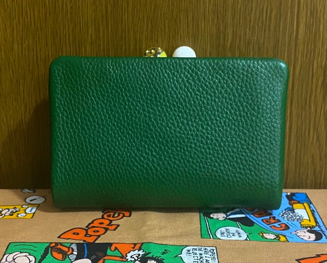 未使用ear PAPILLONNER イアパピヨネ がま口折り財布