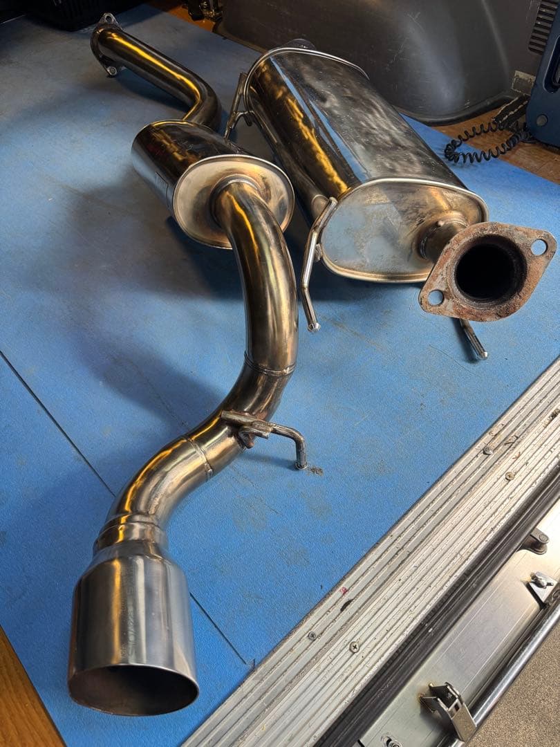 HKS TRAVOIS 200系　ハイエース　マフラー　ガソリン　標準　ナロー