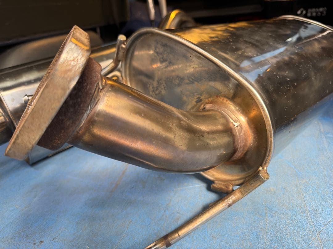 HKS TRAVOIS 200系　ハイエース　マフラー　ガソリン　標準　ナロー