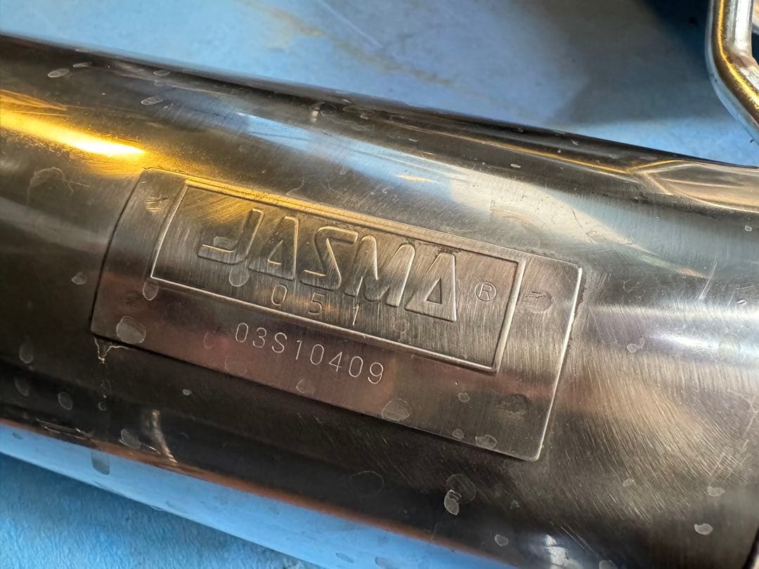 HKS TRAVOIS 200系　ハイエース　マフラー　ガソリン　標準　ナロー