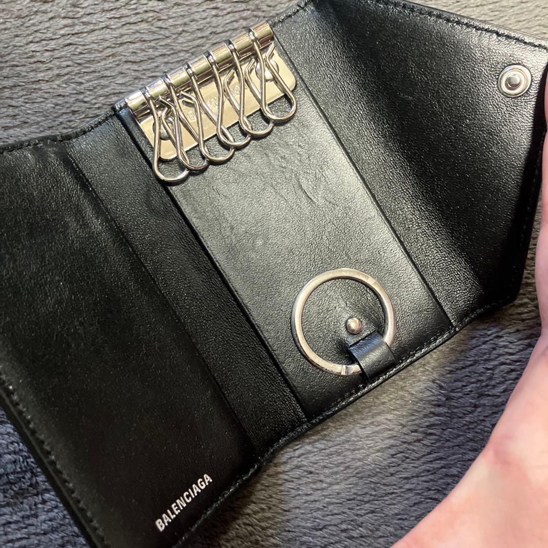 バレンシアガ　キーケース　キーホルダー　ストラップ　財布　花柄　植物