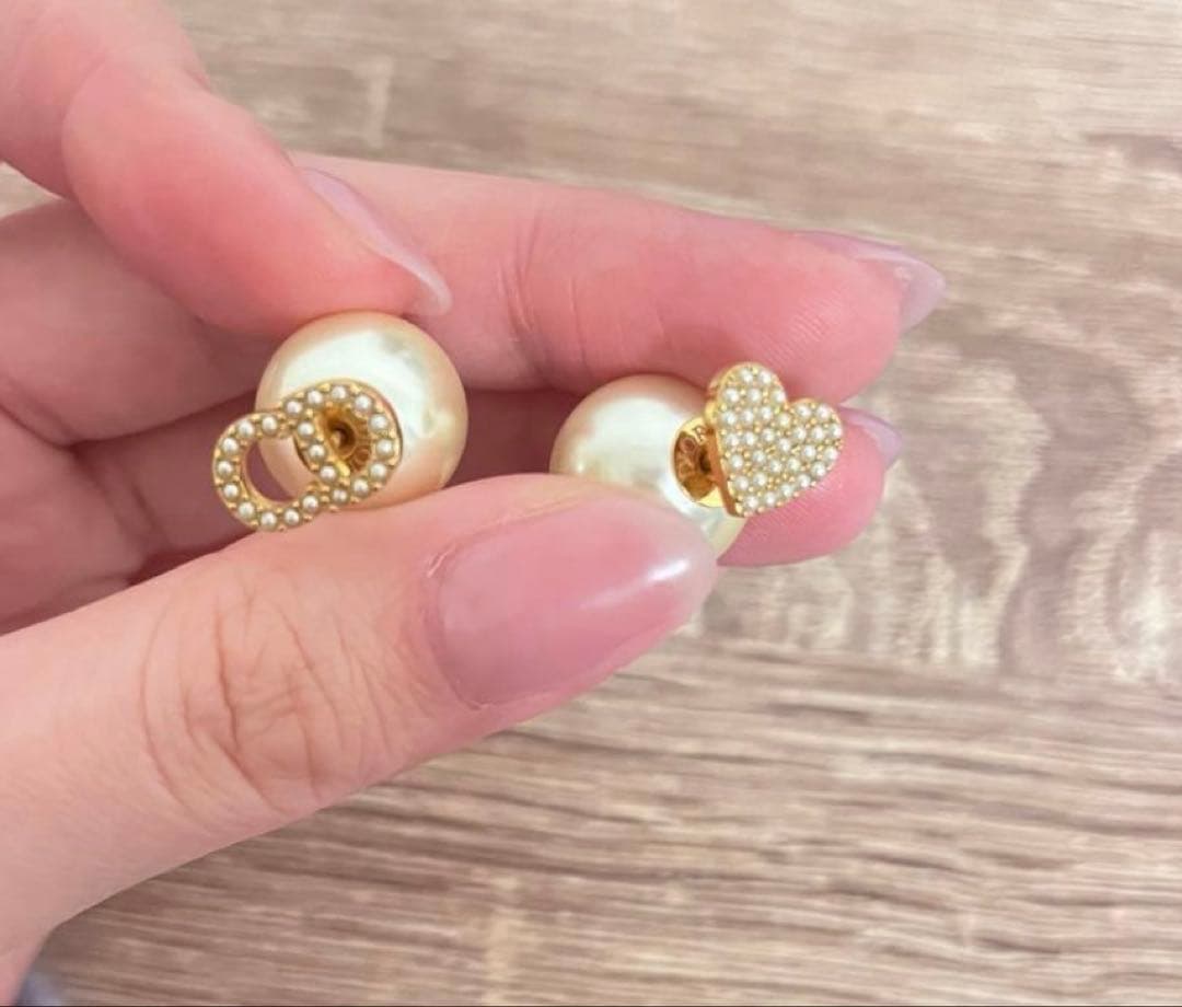 Christian Dior トライバルパールピアス【期間限定値下中】