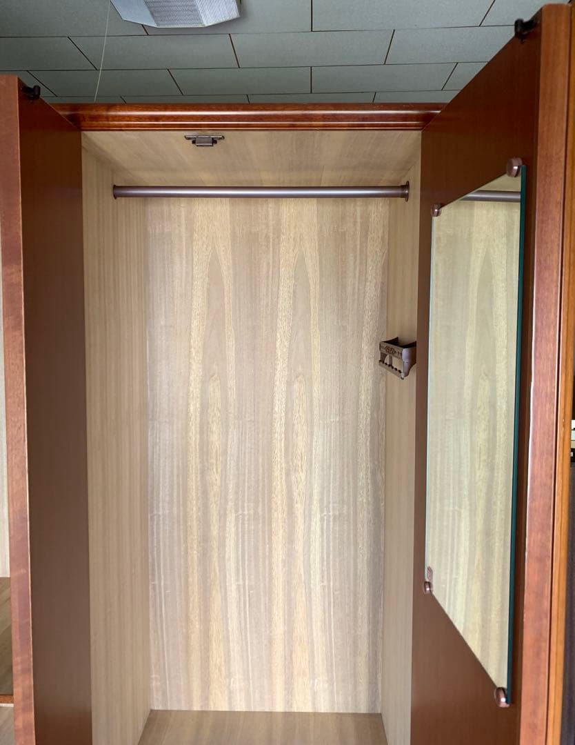 洋服ダンス ワードローブ