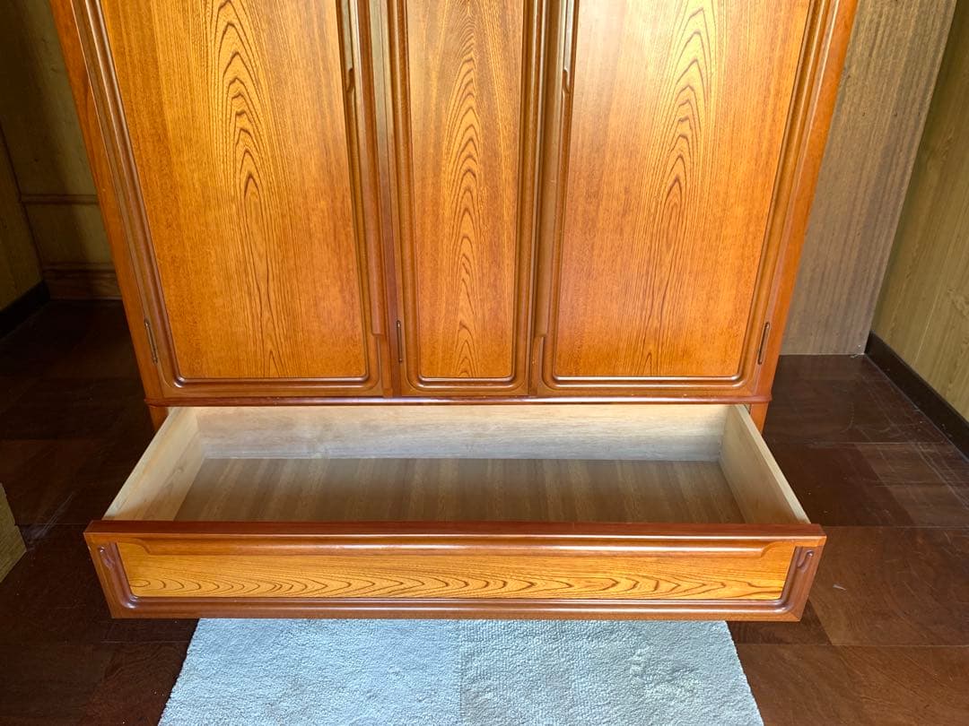 洋服ダンス ワードローブ