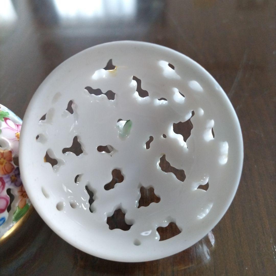 ヘレンド　HEREND　花柄透かし彫り陶器ボックス　ボンボニエール