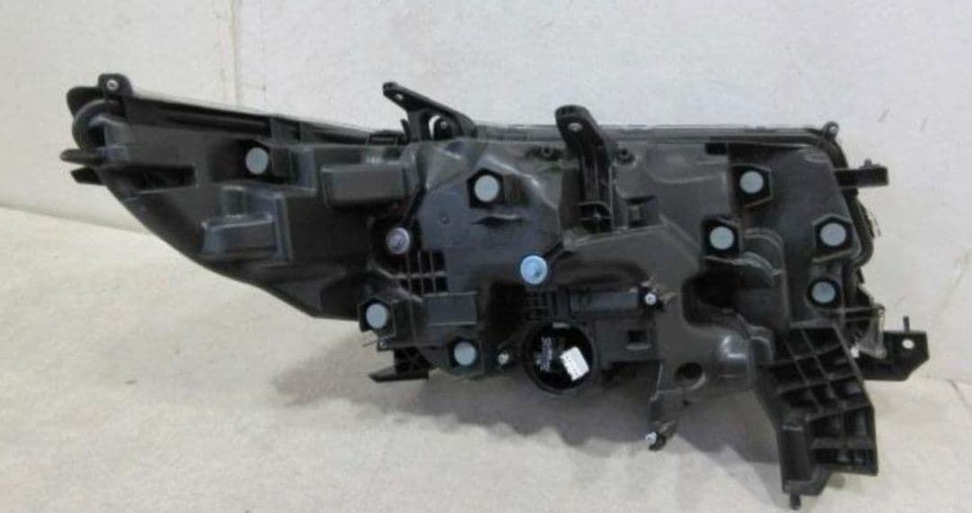 ３０後期 アルファード ３眼 LEDヘッドライト左　（ハ）